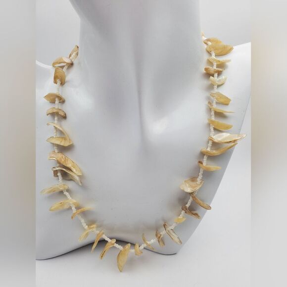 Authentic shell essence of‎ the ocean necklace beach theme N0220 - Picture 1 of 3